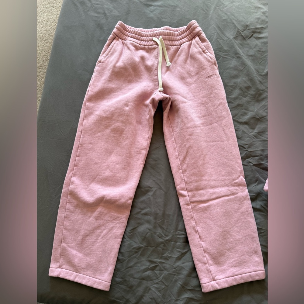 ARITZIA SWEATFLEECE PANTS